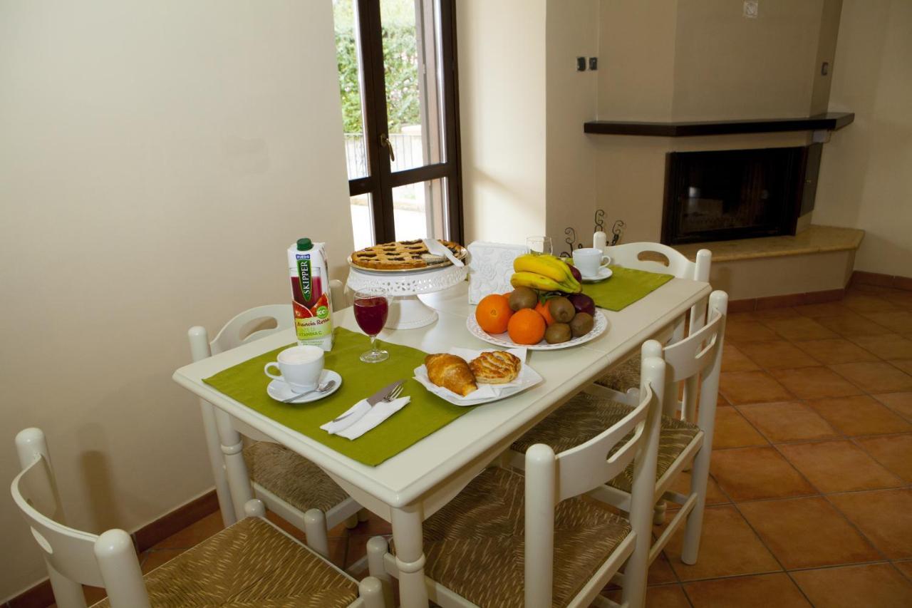 San Francesco Bed & Breakfast Cerisano Bagian luar foto